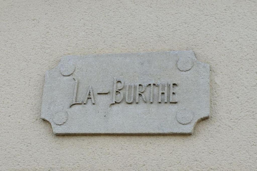 Gite La Burthe Monprimblanc Kültér fotó